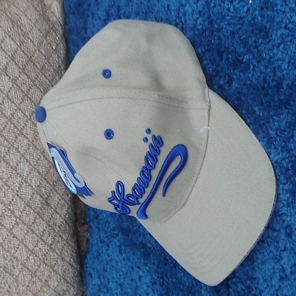 Hawaii 🤠 Hat - Picture 3 of 10